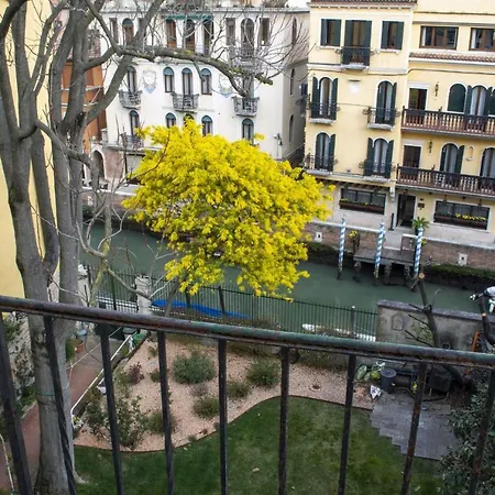 San Vio Dorsoduro Academia By Halldis Venise Extérieur photo
